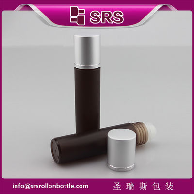 ซื้อ ผู้ผลิต กระป๋องพลาสติกสีดํา 30ml และกระป๋องลูกกลิ้งว่าง 30ml การผลิตออนไลน์