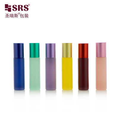 กันการรั่ว 10ml กระจกกล่อง Roll บนขวดสําหรับการต่อต้านสิว Serum สีการปรับแต่งที่พร้อม