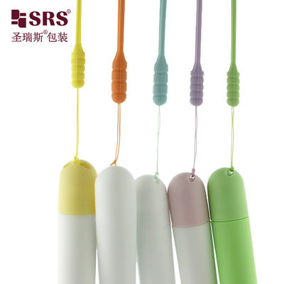 RPPF-20ML PP Roll On Bottle กระป๋องพลาสติกกระป๋องลูกกลองโลลาร์ว่าง พร้อมหมวกกลองและเชือกแขวน