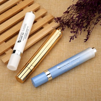 AY-15ML กระป๋องปั๊มสีน้ําเงินที่ไม่มีอากาศที่มีม้วนบนลูกเหล็กใต้บรรจุเครื่องนวดตา